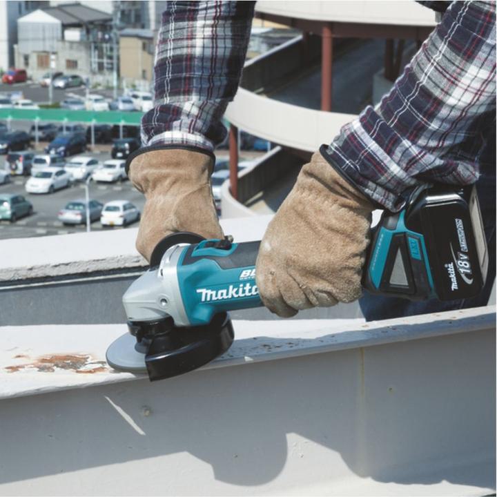 Actual product image Makita Cordless angle grinder DGA504Z (125 mm)