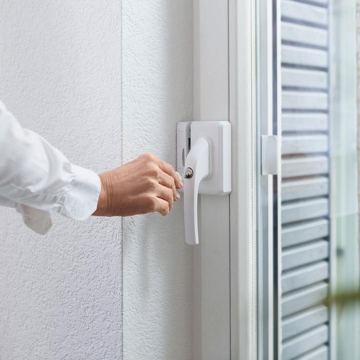 Produktbild Abus Fensterriegel mit Sperrbügel FO 500