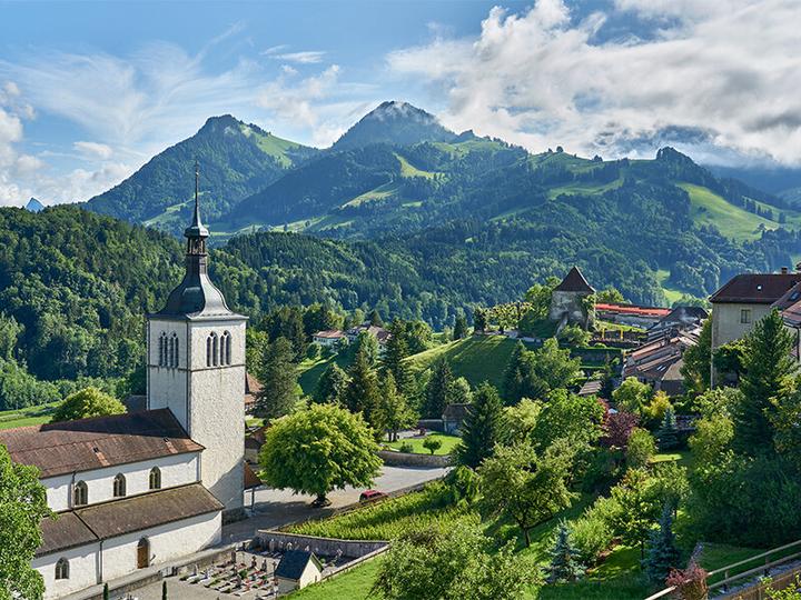 Actual product image Smartbox 2-day romantic short break in the medieval town of Gruyères (2 pers.)