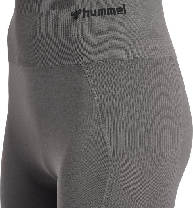 Actual product image hummel hmlTIF SEAMLESS SHORTS (L)