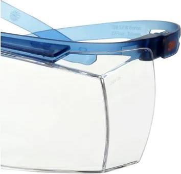 Actual product image 3M SecureFit 3700 over goggles