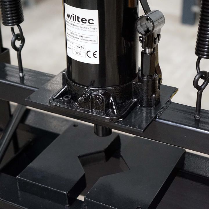 Immagine prodotto Wiltec 30T pressa idraulica nera 500mm pressa da officina pressa a telaio pressa a perno