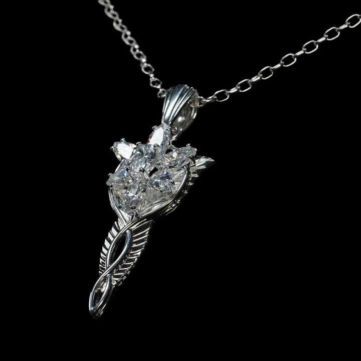 Produktbild Weta Workshop Le Seigneur des Anneaux réplique 1/1 pendentif & collier Arwen Etoile du Soir (argent sterling) (Sterlingsilber)