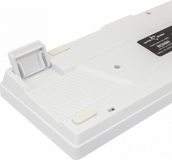 Immagine prodotto Grande squalo bianco WhiteShark Membrana RONIN bianco (US, Cablato)