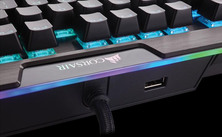 Actual product image Corsair K95 Platinum (CH, Cable)