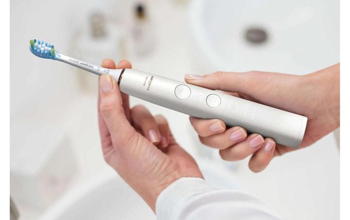 Actual product image Philips Sonicare DiamondClean 9000 (Sonic toothbrush)