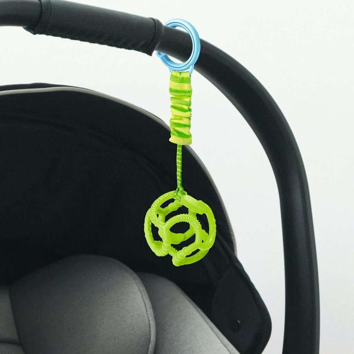 Actual product image Ravensburger 4592 baliba Clip & Go - Flexible ball with attachment for gripping and biting fun