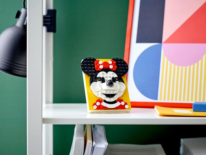 Immagine prodotto LEGO Schizzi di mattoni - Minnie Mouse (40457, LEGO Disney, Set LEGO rari)