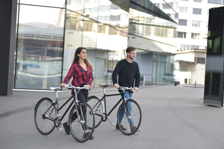 Actual product image Fam. Huber Robin (50.50 cm)