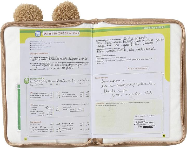 Actual product image Vertbaudet Protective cover for the BÄR health booklet, teddy fleece (24 x 18 cm, 1 x)