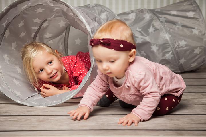 Produktbild Knorrtoys Spieltunnel "Grey white stars"