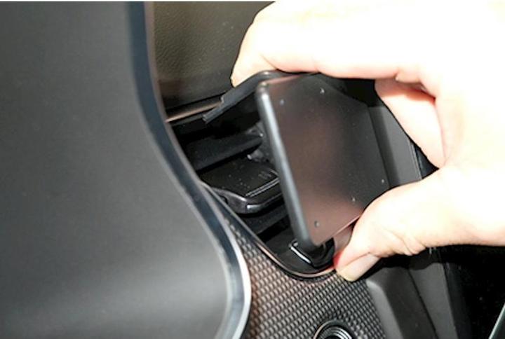 Produktbild Brodit 855713 Autohalterung Renault Arkana 22-