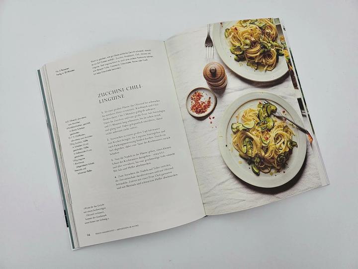 Immagine prodotto Deliciously Ella - Healthy Made Simple (Tedesco, Ella Mills (Woodward), Stoll Cornelia, Franka Reinhart, 2024)