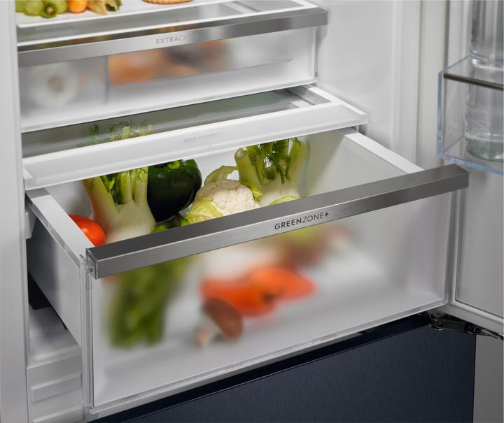 Image du produit Electrolux IK2671BNR (269 l)