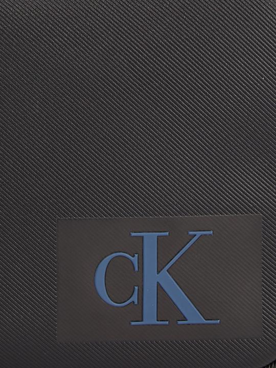 Actual product image Calvin Klein CKJ Sculpted Camera Bag 18 Twill Black