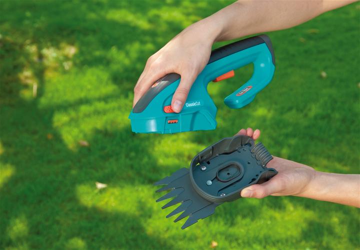 Actual product image Gardena Grass and Book Scissors Set ClassicCut (Cordless hedgecutters)
