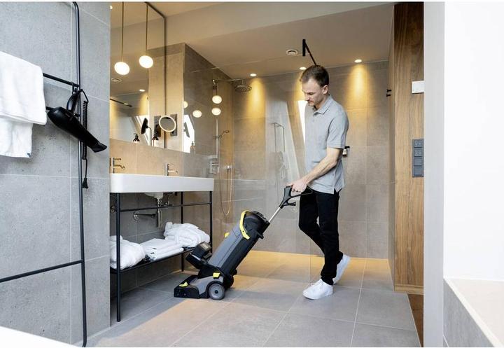 Immagine prodotto Kärcher Professional BR 30/4 C Bp
