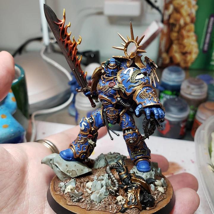 Actual product image Games Workshop Warhammer 40k - Ultramarines Roboute Guilliman (Plastic)