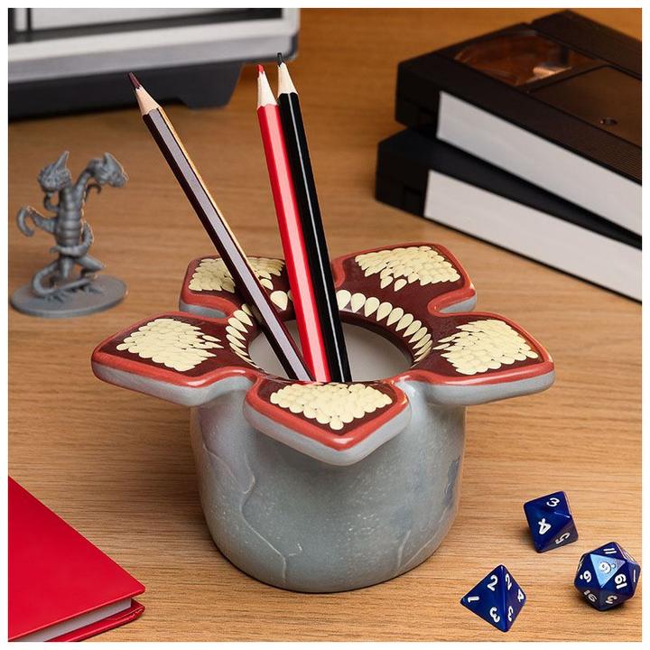 Actual product image Paladone Products Stranger Things - Portapenne Demogorgone