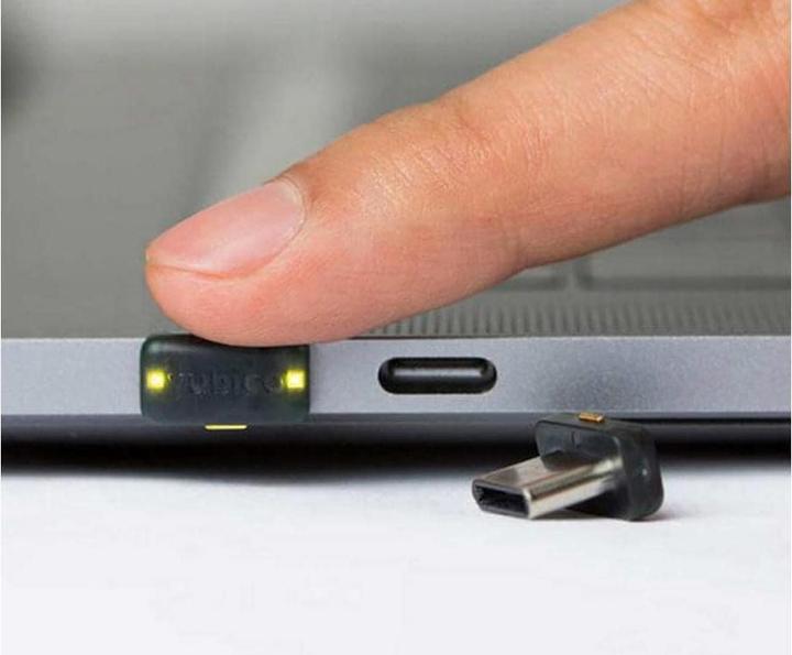 Produktbild Yubico YubiKey 5C Nano