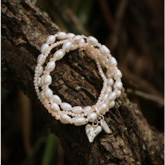 Produktbild Andreani Armband aus echten Süsswasserperlen mit Herzanhänger rosa von (19 cm)