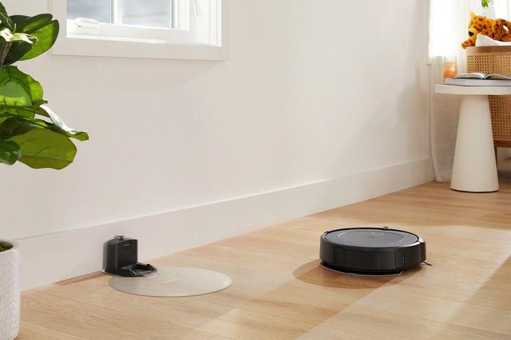 Produktbild iRobot Roomba Combo i5 (Saugwischroboter)