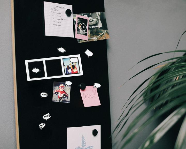 Actual product image Doiy Magnet photo frame