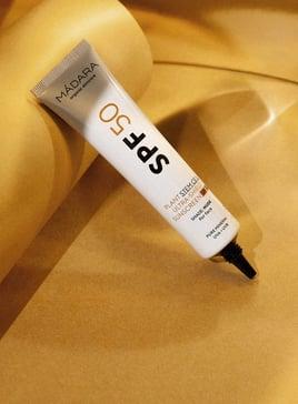 Image du produit Madara Écran solaire SPF 50 Ultra Shield (Crème solaire visage, SPF 50, 40 ml, 500 g)