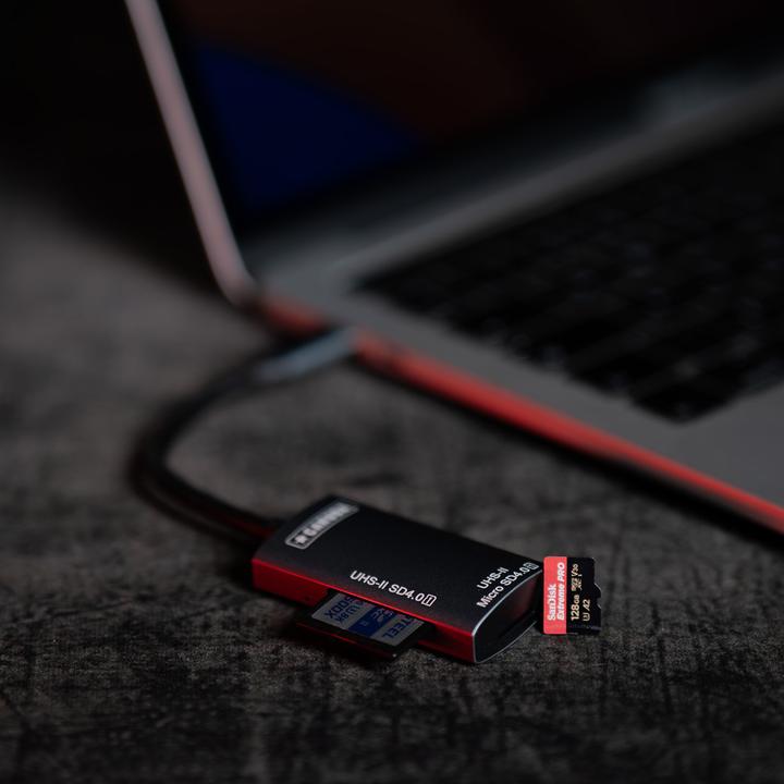 Actual product image Caruba Card reader SD 4.0 USH II + Micro SD