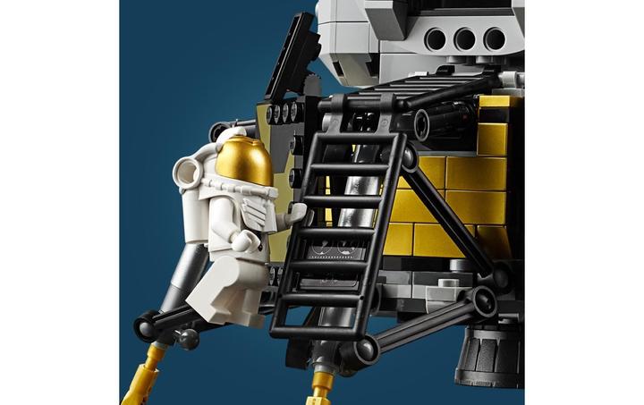 Actual product image LEGO lunar lander (10266, LEGO Creator Expert, LEGO Rare Sets)