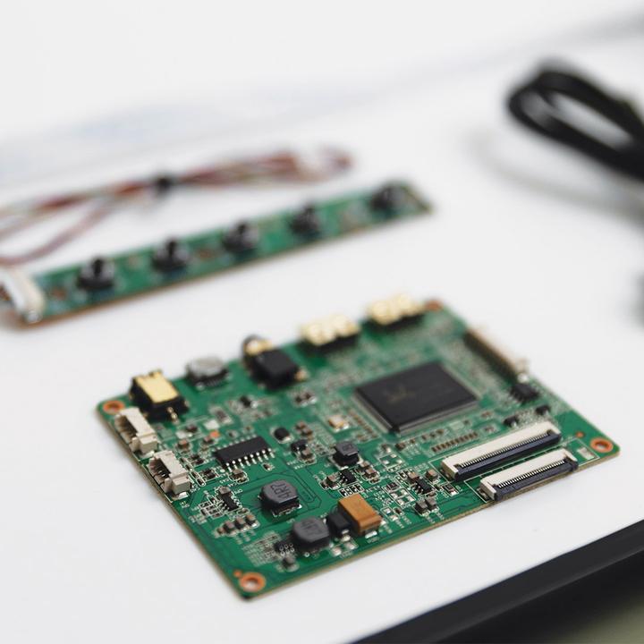 Actual product image Hyte Y60 LCD panel