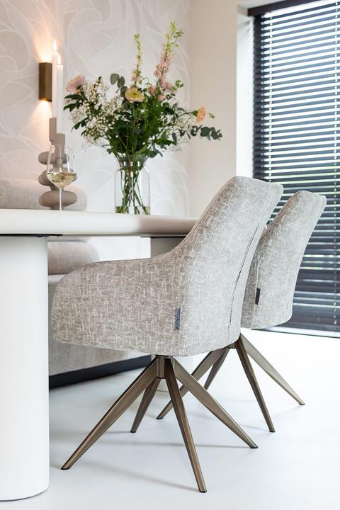 Produktbild Richmond Interiors Pivotante
