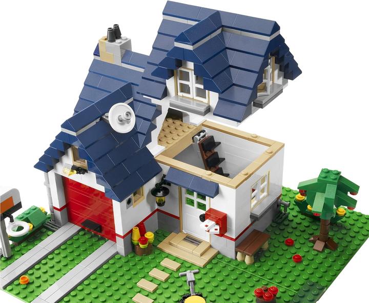 Actual product image LEGO House with garage (5891, LEGO Creator 3-in-1)
