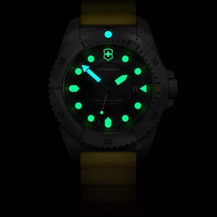 Produktbild Victorinox Dive Pro Quartz (Taucheruhr, 43 mm)