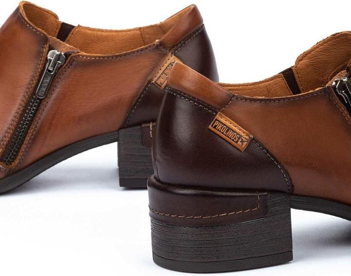 Actual product image Pikolinos Malaga (41)