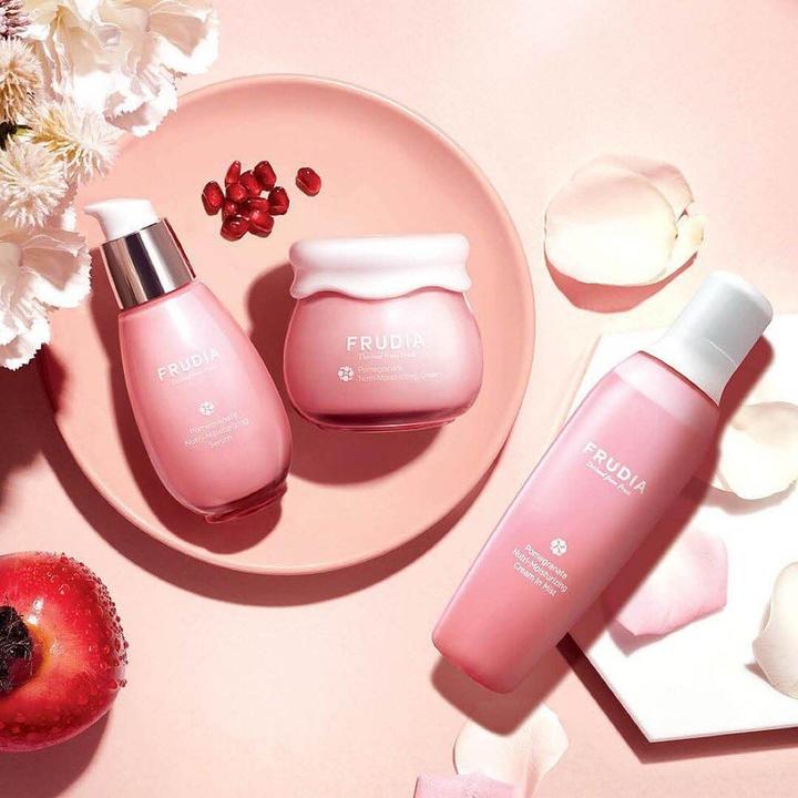 Produktbild Frudia Nutri-Moisturizing Cream Nourishing & Moisturizing Face Cream Pomegranate 55G (Tagescreme)