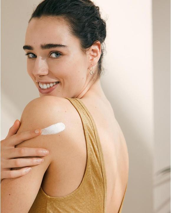 Actual product image NIVEA Sensitive Immediate Protect (Sun lotion, SPF 50+, 200 ml, 236 g)