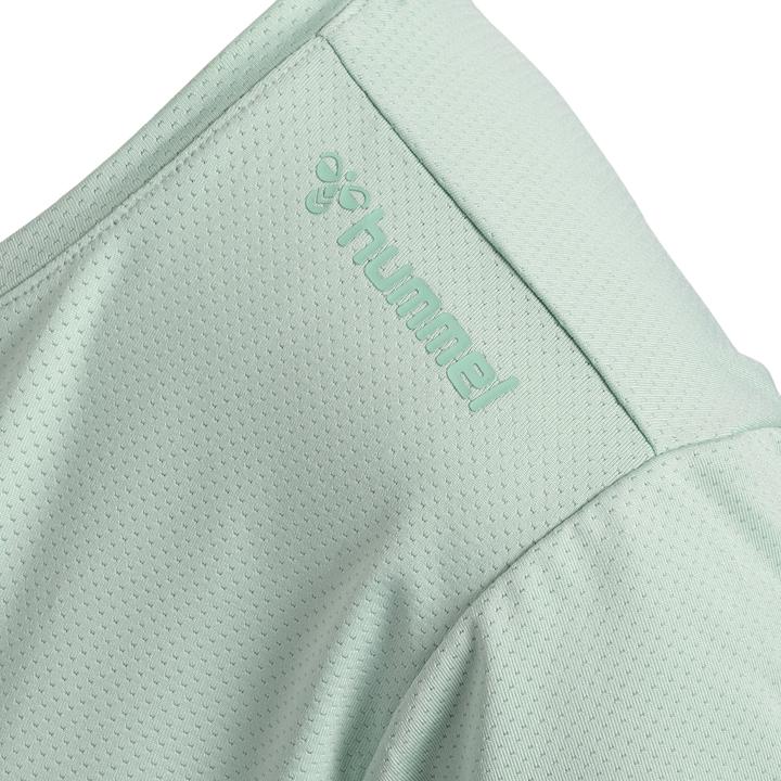 Actual product image hummel hmlMT AURA MESH T-SHIRT (S)