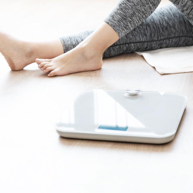 Produktbild Cecotec Surface Precision EcoPower 10000 Healthy Bathroom Scale with Push Button High Security Tempered Glas (180 kg)
