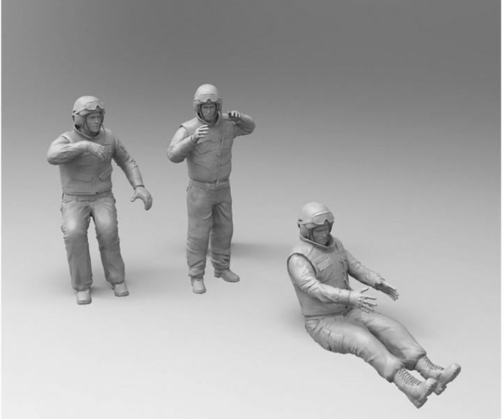 Actual product image 1:35 Russian Contemporary Tank Crew
