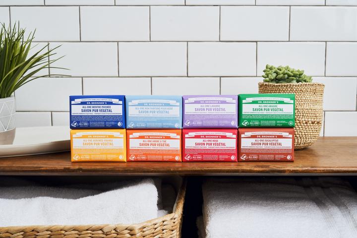 Image du produit Dr. Bronner's Savon Tout-En-Un Amande Naturelle 140g (Savon dur)