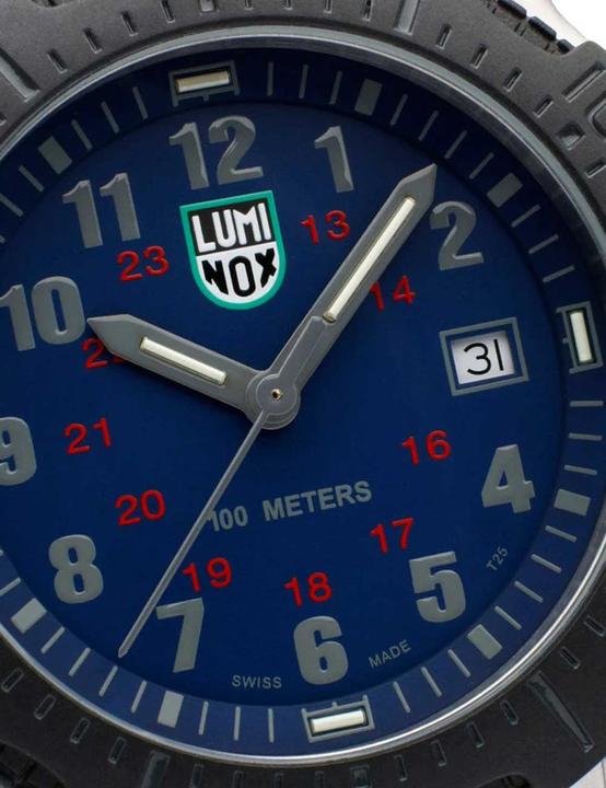 Actual product image Luminox X2.2133 Manta Ray Steel men's watch 45mm 10ATM (Diving watch, 45 mm)