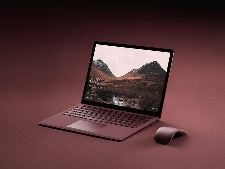 Produktbild Microsoft Surface Laptop (13.50", Intel Core i5-7200U, 8 GB, 256 GB, CH)