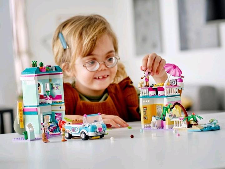 Produktbild LEGO Surfer-Strandhaus (41693, LEGO Friends, LEGO Seltene Sets)