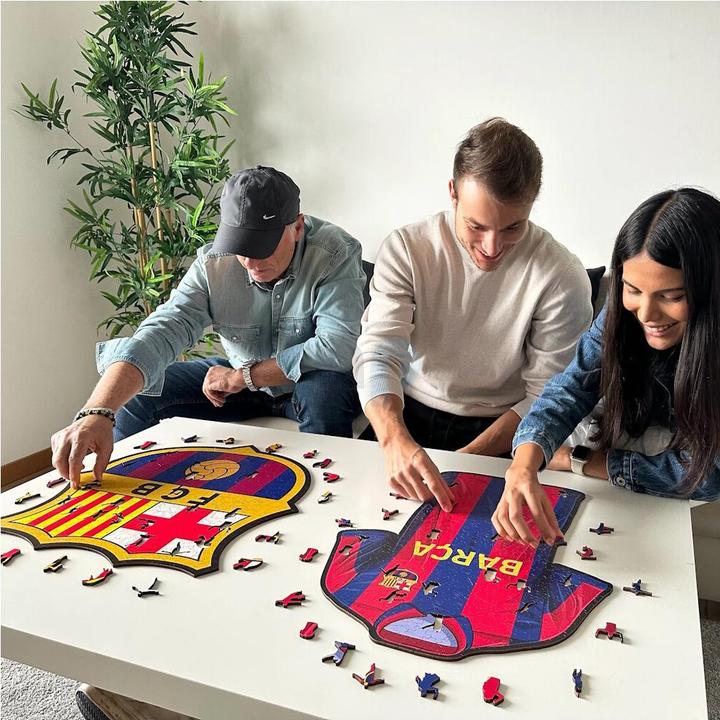 Image du produit Iconic FC Barcelone - Logo - Puzzle en bois Taille L (500 pièces) (500 pièces)