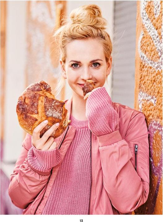 Actual product image Zufällig vegan - International (German, Marta Dymek, 2020)