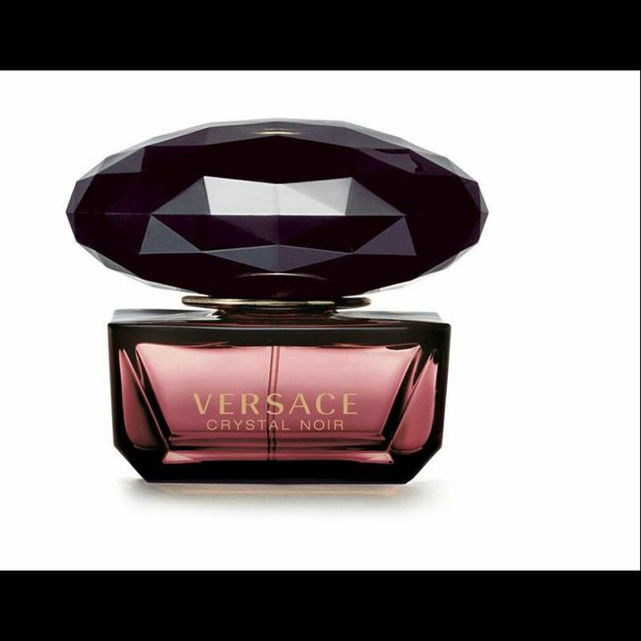 Actual product image Versace Crystal Noir (Eau de toilette, 30 ml)