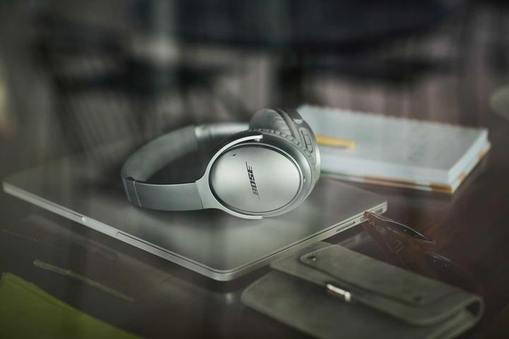 Actual product image Bose QuietComfort 35 (ANC, 20 h)
