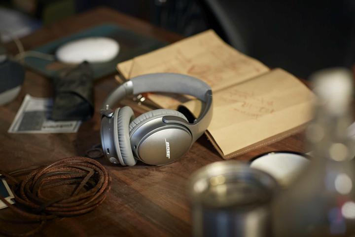 Actual product image Bose QuietComfort 35 (ANC, 20 h)
