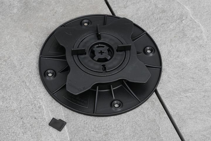 Actual product image Sanpro Pedestal support? height-adjustable for terrace slabs & quick-release fastener 18-36 mm